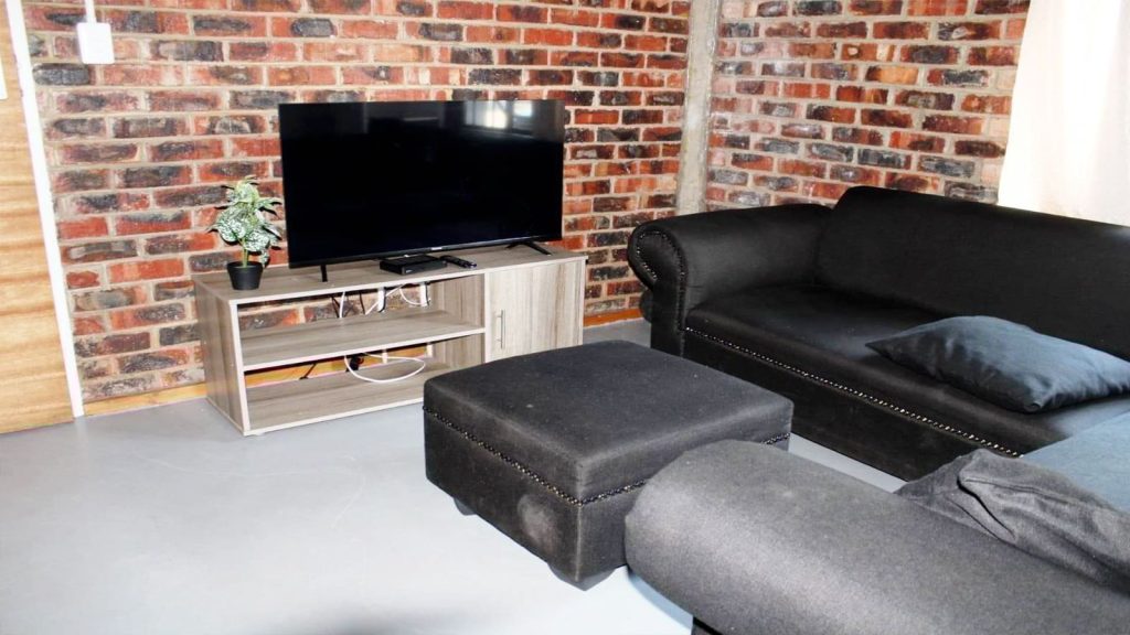 WhatsApp Image 2024-12-04 at 02.37.51 (1)